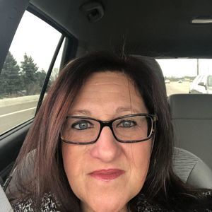 Meet your Posher, Lorraine